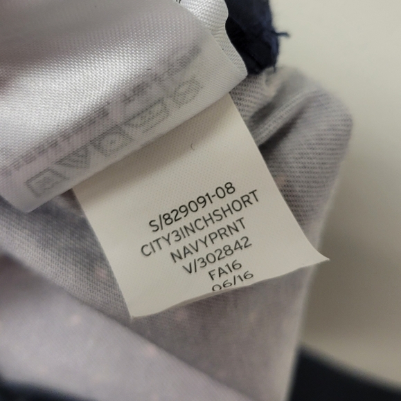 Gap Khakis City 3 inch shorts navy print 14 - Picture 8 of 9